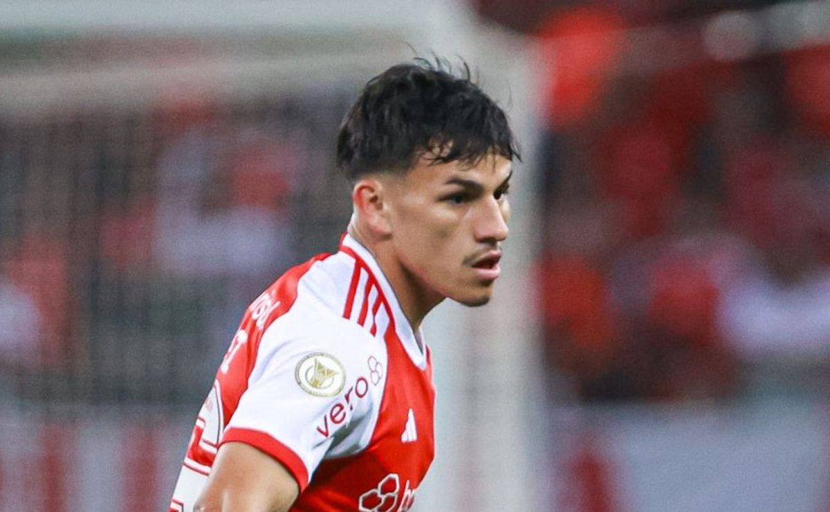 bernabei comenta o motivo de não ter sido aproveitado por eduardo coudet no inter: "sistema de jogo"