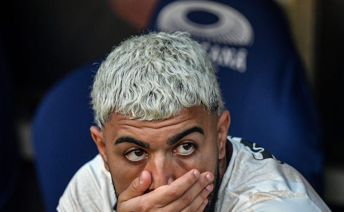 gabigol e +9 saídas: torcida do flamengo pede reformulação no elenco para 2025