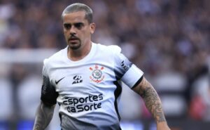 cbf divulga áudios das expulsões de fagner e andré ramalho pelo corinthians