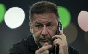 mário gobbi cita lealdade da gaviões da fiel com augusto melo: “tem que morrer abraçados”