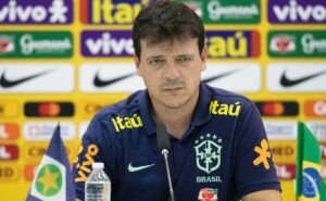 fernando diniz terá salário no cruzeiro semelhante ao que tinha no fluminense 
