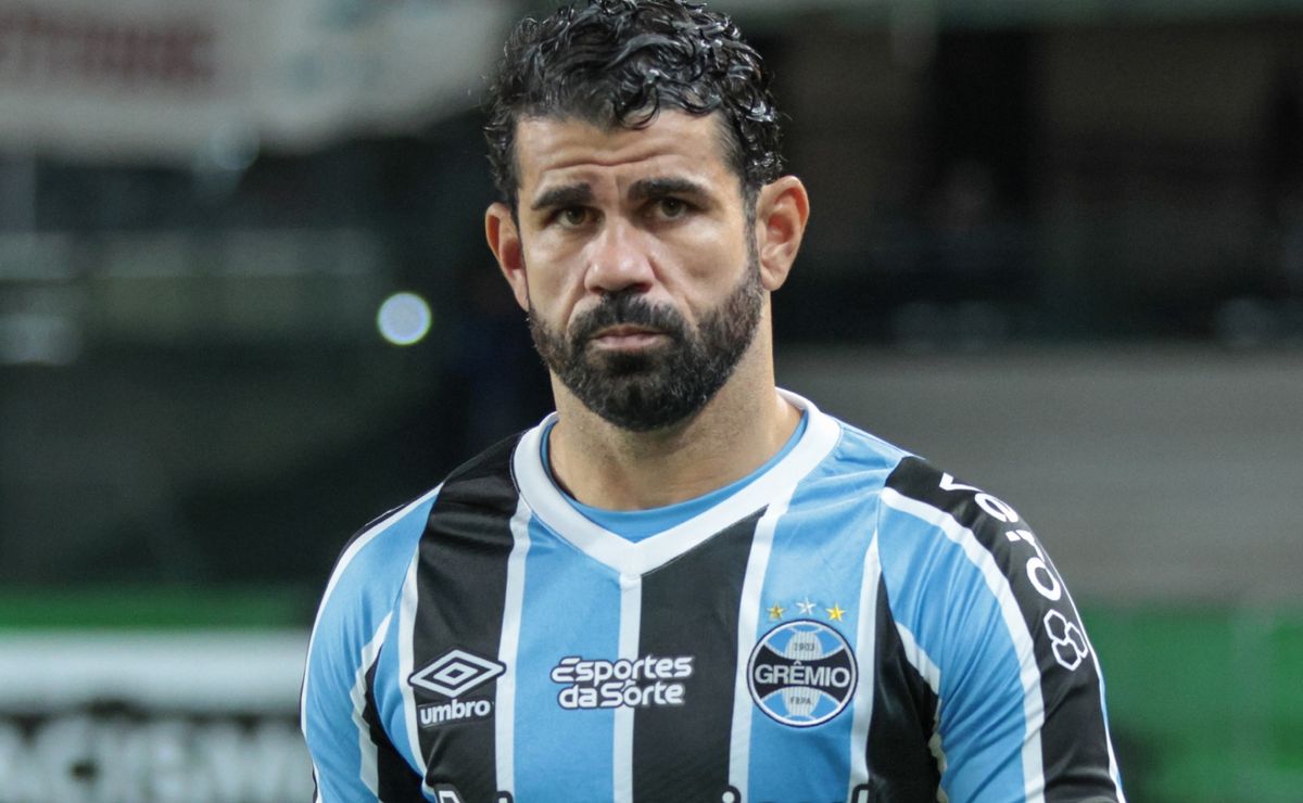 diego costa corre risco de perder espaço no grêmio após expulsão na copa fgf