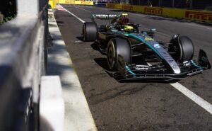 lewis hamilton lamenta desempenho ruim em grand prix de baku, no azerbaijão