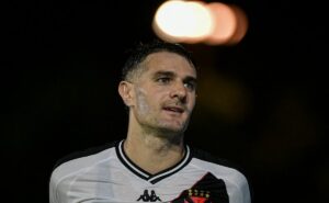 antes de fechar com o vasco, vegetti foi oferecido ao grêmio e jornalista traz detalhes