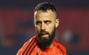 são paulo pensa em negociar jandrei? decisão oficial sobre saída  