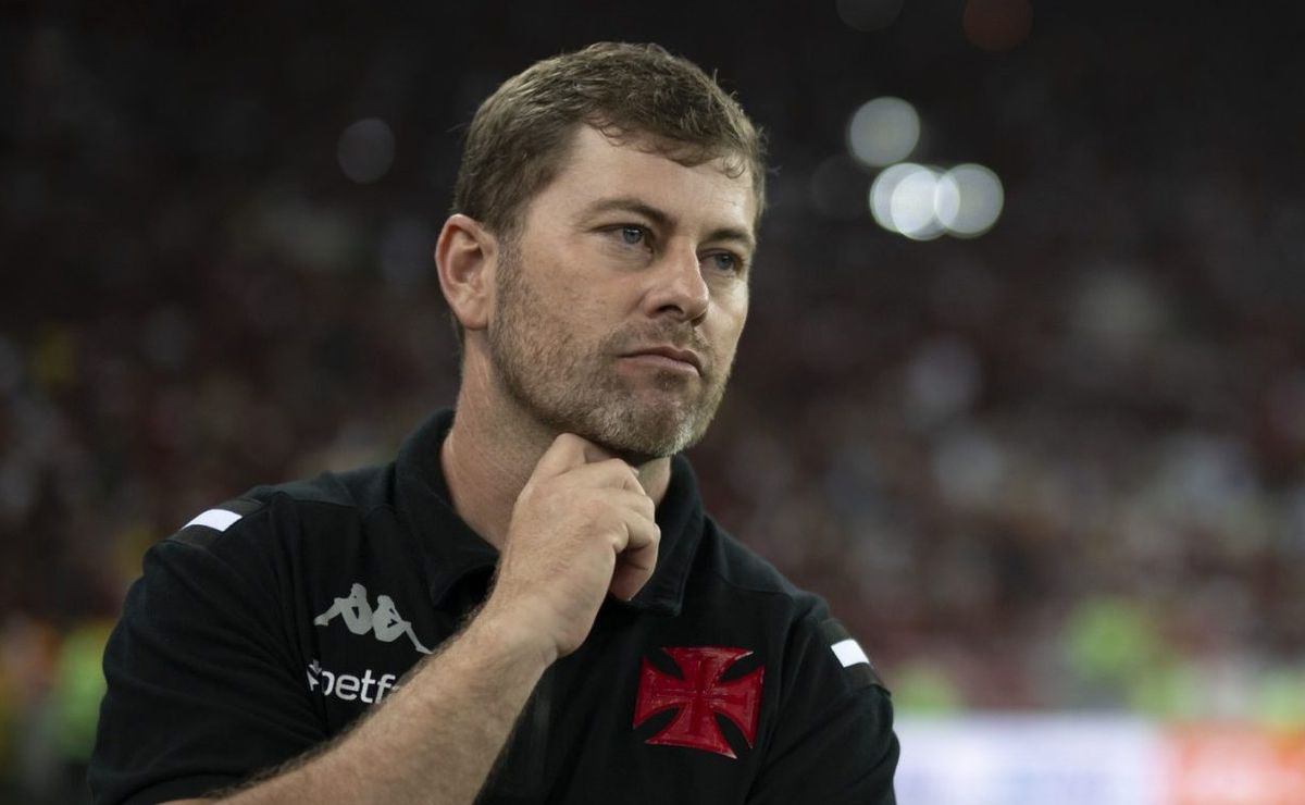 paiva prepara equipe diferente contra o palmeiras e aposta em rayan no ataque