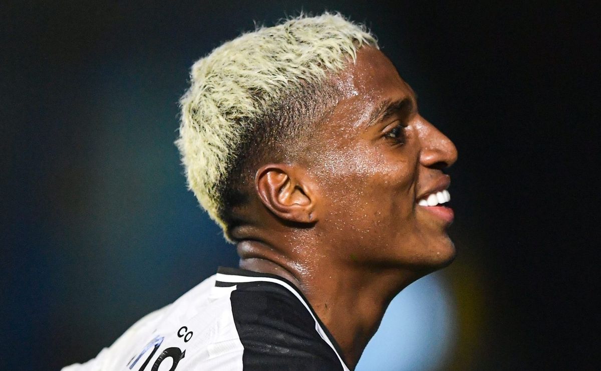 emerson rodríguez vivia situação complicada no millonarios e pai destaca desejo: “vai brigar para que o comprem”