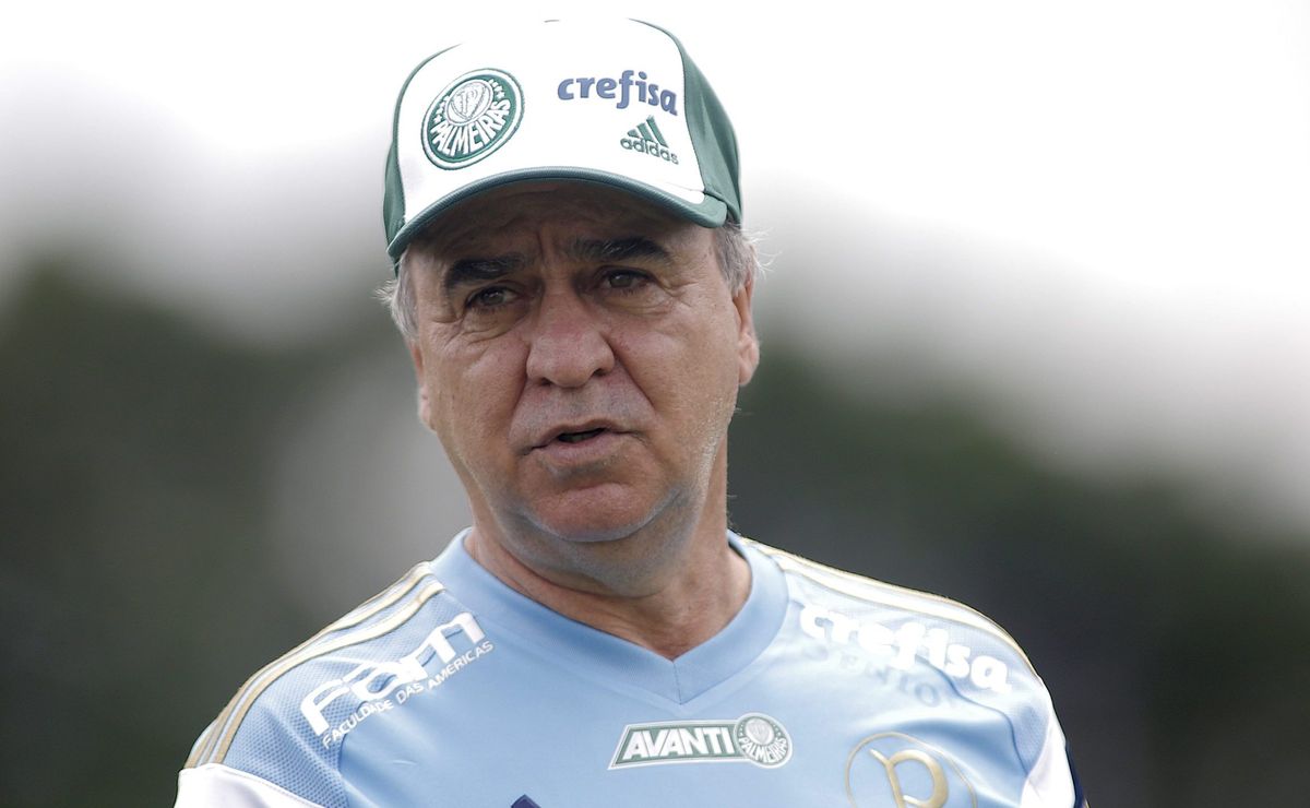 atacante revela estar acima do peso e infeliz no palmeiras de 2015 com marcelo oliveira
