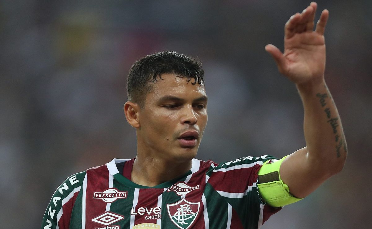 rivaldo pede thiago silva, do fluminense, na seleção brasileira: “ajudar a classificar com mais tranquilidade”