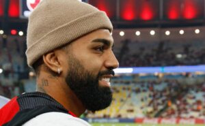 gabigol não renova contrato com a nike e notícia chega até o flamengo