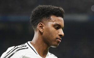 € 1 bilhão: saída de rodrygo do real madrid ainda pode acontecer e santos fica de olho