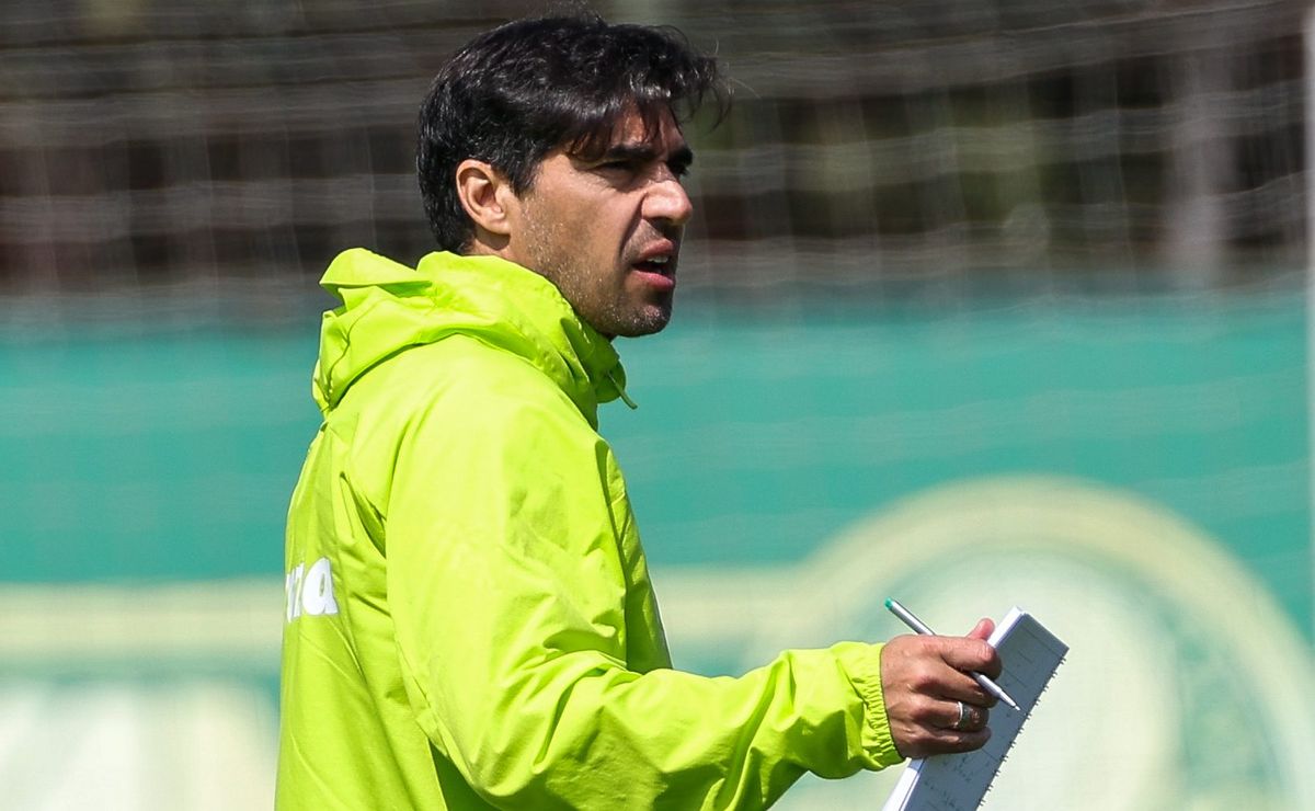 palmeiras tem reviravolta e abel ferreira e determina três critérios para escolher escalação