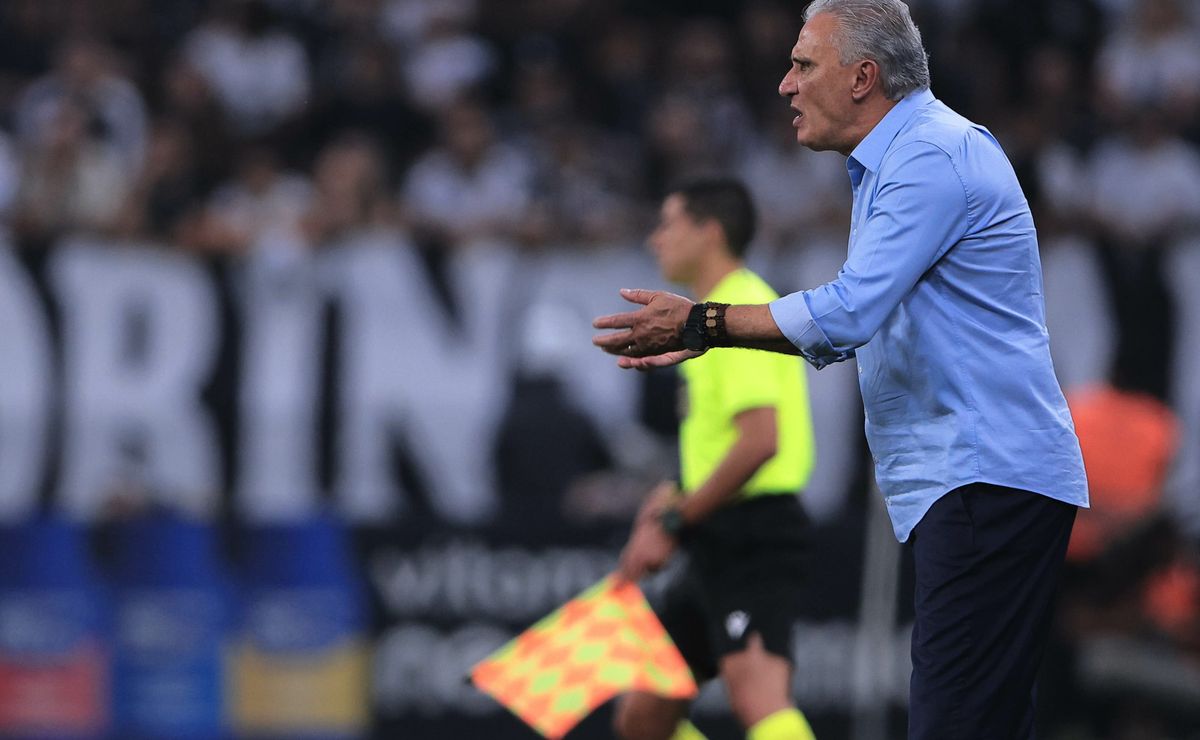 torcida do flamengo pressiona tite e cobra explicações: "todo jogo, é isso"