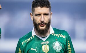 palmeiras aceita pagar multa alta e zé rafael é liberado pelo stjd