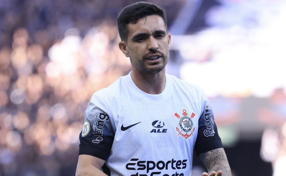 coronado recusa ofertas, se adapta e mira idolatria no corinthians 