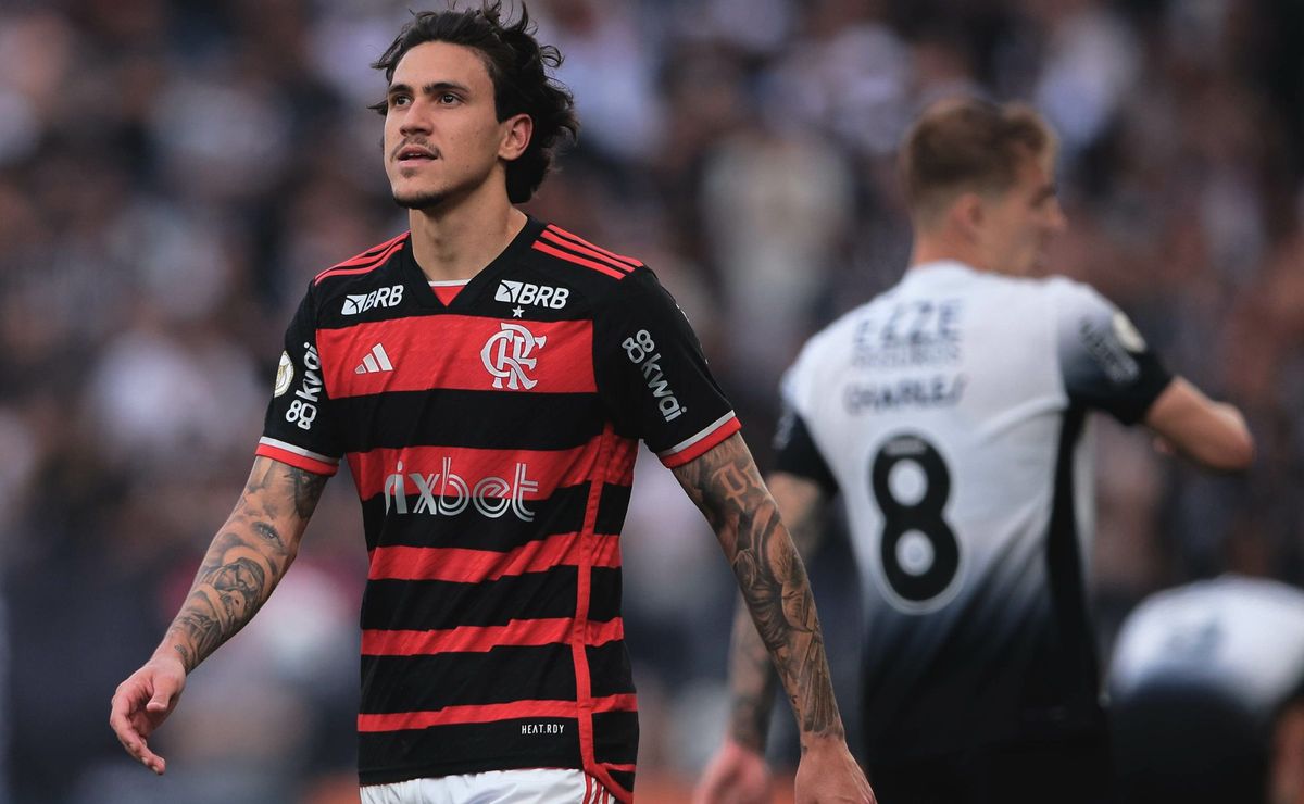 após lesão de pedro, jogador se coloca à disposição para jogar no ataque do flamengo