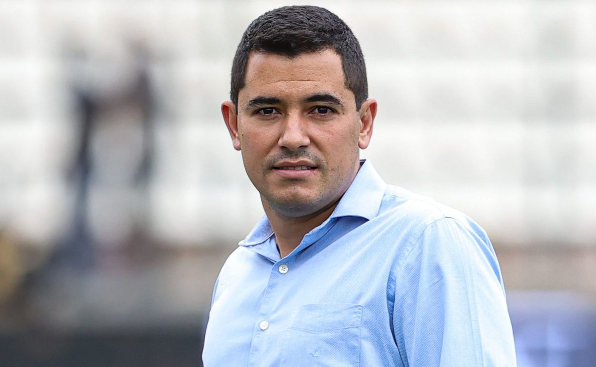 diretor do botafogo destaca apoio da torcida na busca pela classificação na libertadores 