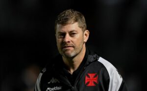 com rafael paiva, vasco tem chance de fechar o brasileirão com a melhor campanha desde 2021