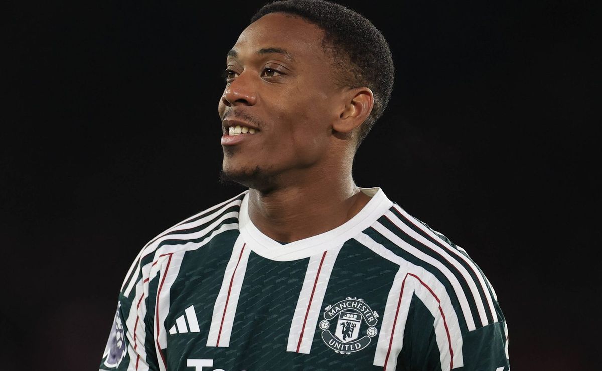 futuro de anthony martial tem reviravolta e flamengo é comunicado