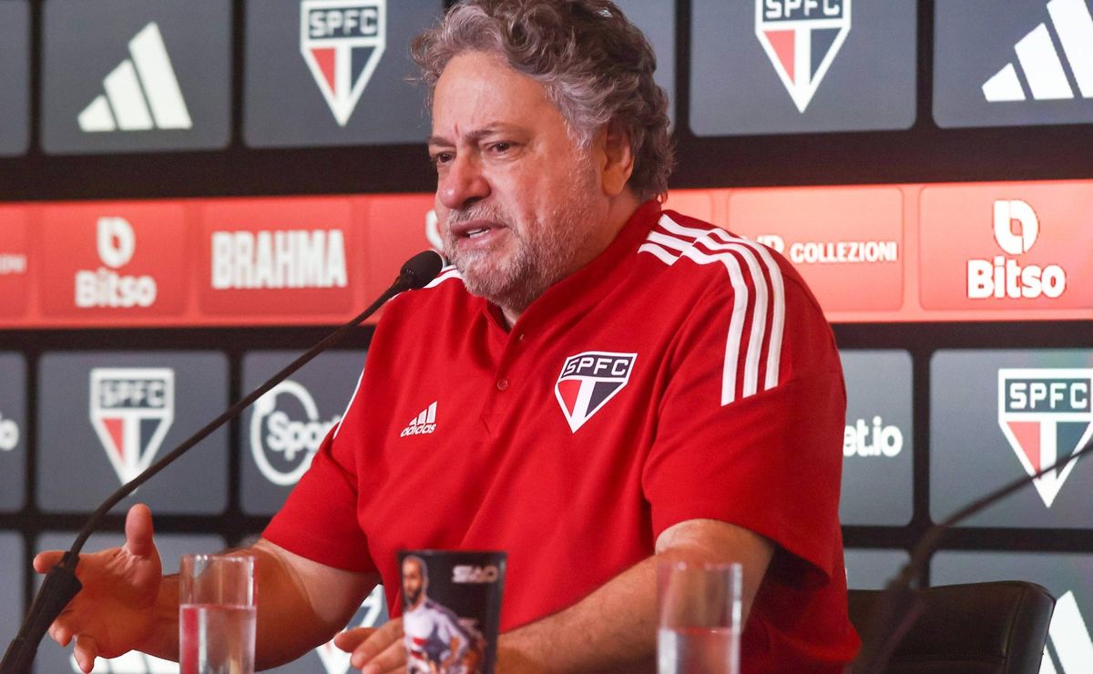 júlio casares analisa janela do são paulo e admite preferência de compra dos reforços estrangeiros