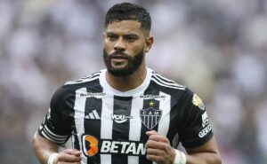 hulk completará 900 jogos na carreira em atlético mg x fluminense pela libertadores