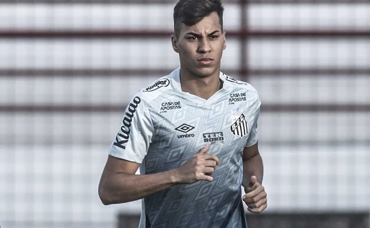 kaio jorge revela detalhes de sua saída do santos e cita ingratidão