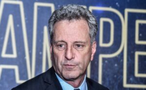 landim decide manter tite no flamengo até dezembro e causa repercussão negativa