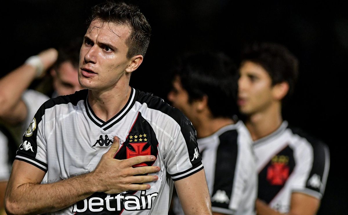 saída de lucas piton é selada no vasco com permanência garantida até dezembro 