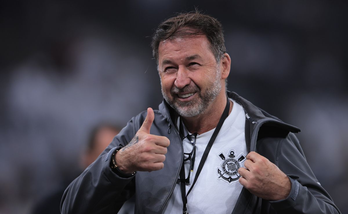 corinthians causa desconforto nos rivais por acumular dívidas e mesmo assim trazer depay