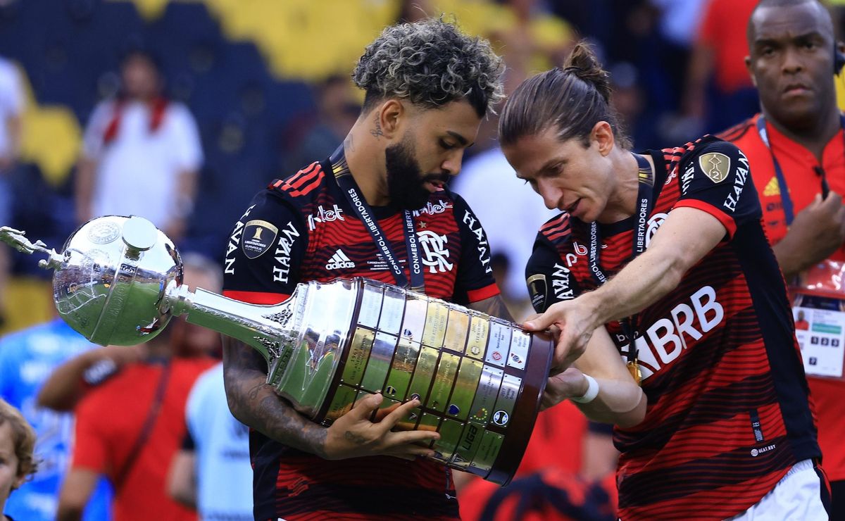 gabigol previu filipe luís como técnico do flamengo e brincou sobre ser capitão; relembre