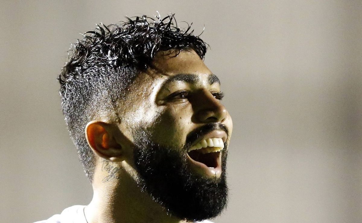 r$ 1,5 milhão: gabigol define salário e luvas para assinar com santos