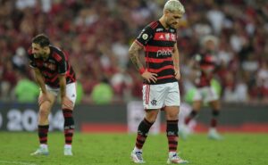 jornalista critica flamengo e afirma: "nunca vi o time tão morto" sob comando de tite