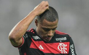 peñarol tem apenas 15% do investimento do flamengo e e torcida rubro negra dispara: "vergonha"