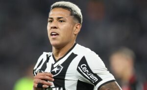 escalação do botafogo: matheus martins entra de titular e time terá novidades contra o fluminense