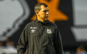 carille não deu coletiva após santos x operário por estar chateado com críticas