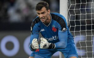 4 anos de contrato: vasco e léo jardim encaminham renovação após procura da europa 