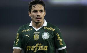 reunião extraordinária entre raphael veiga e abel ferreira sela tudo no palmeiras 