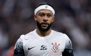 memphis depay tem limitação revelada para atuar em corinthians x fortaleza