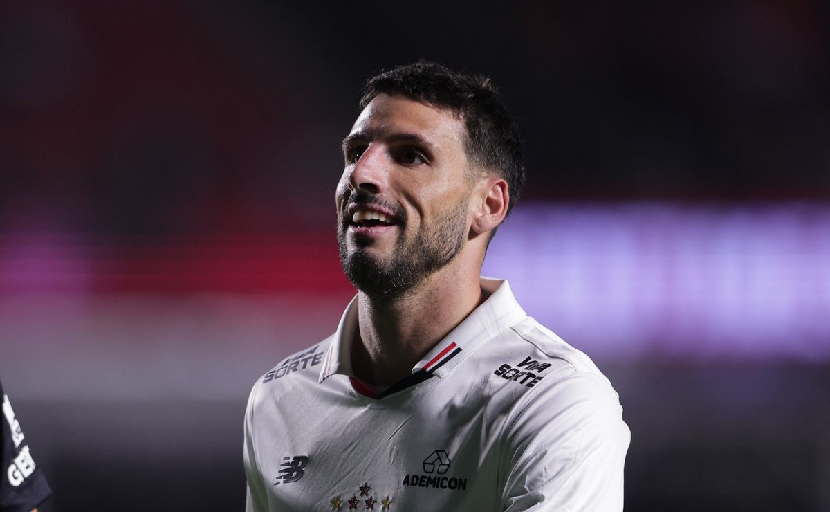 calleri tenta recolocar são paulo na semi da libertadores após oito anos