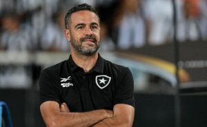 botafogo divulga relacionados com duas novidades contra fluminense
