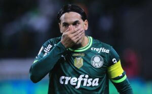 gustavo gómez deixa aviso no palmeiras sobre enfrentar o atlético mg: “uma final”