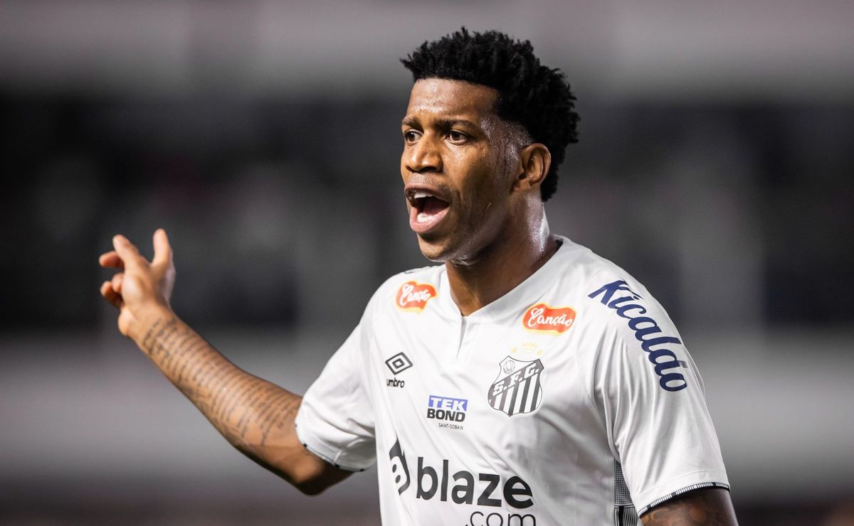 gil destaca importância da próxima partida do santos na série b: “muito comentada entre nós”