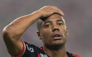 nicolás de la cruz evolui bem no flamengo e deve voltar contra o peñarol