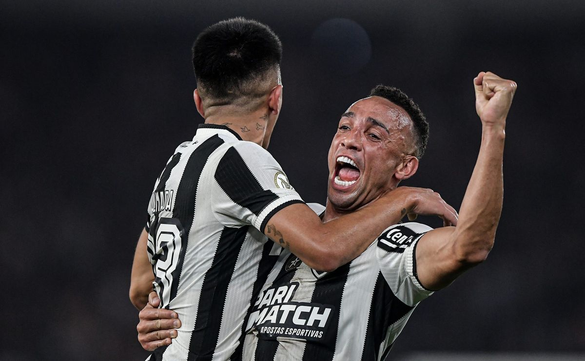 botafogo domina o corinthians e dá passo gigante para o título do brasileirão