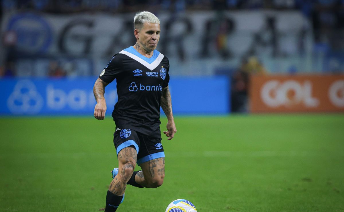 torcida aprova grêmio sem soteldo em jogo do brasileirão: "eu estou gostando..."