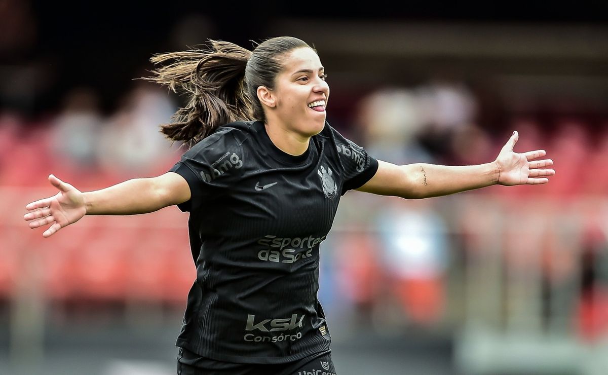 millene é elogiada por piccinato e números da atacante viram destaque no corinthians feminino