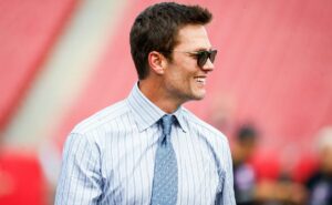 tom brady acredita em evolução de mahomes e kelce nos chiefs