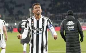 flamengo não desiste de danilo e contratação do lateral da seleção brasileira fica para 2025