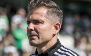 r$ 35 milhões: victor comanda reformulação e atlético mg pode negociar 5 jogadores no mercado