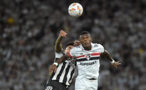 são paulo recebe botafogo para salvar o ano: onde assistir